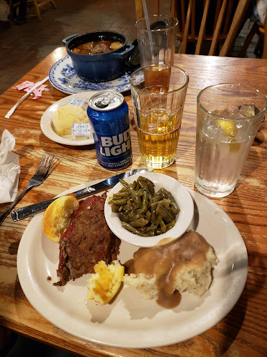 American Restaurant «Cracker Barrel Old Country Store», reviews and photos, 2920 Hospitality St, Tallahassee, FL 32303, USA