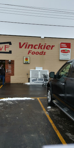 Grocery Store «Vinckier Foods», reviews and photos, 115 S Main St, Yale, MI 48097, USA