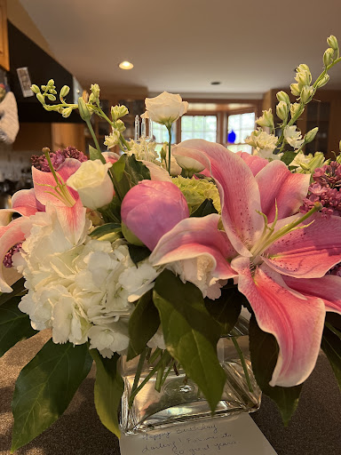 Florist «Post Road Flowers», reviews and photos, 310 Boston Post Rd, Wayland, MA 01778, USA
