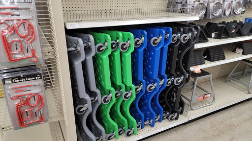 Hardware Store «Harbor Freight Tools», reviews and photos, 323 E Merritt Island Causeway, Merritt Island, FL 32952, USA