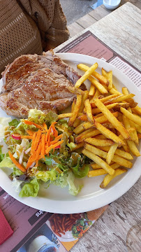 Plats et boissons du Restaurant Relais du Grenier à Jambons à Rimont - n°19