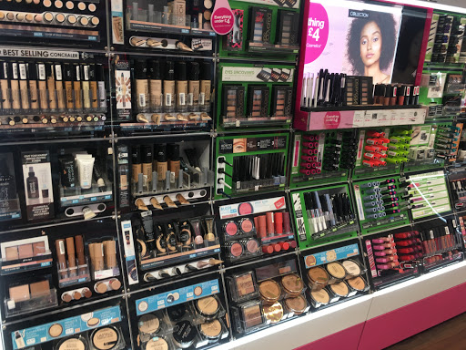 Stores to buy natural cosmetics Kingston-upon-Thames