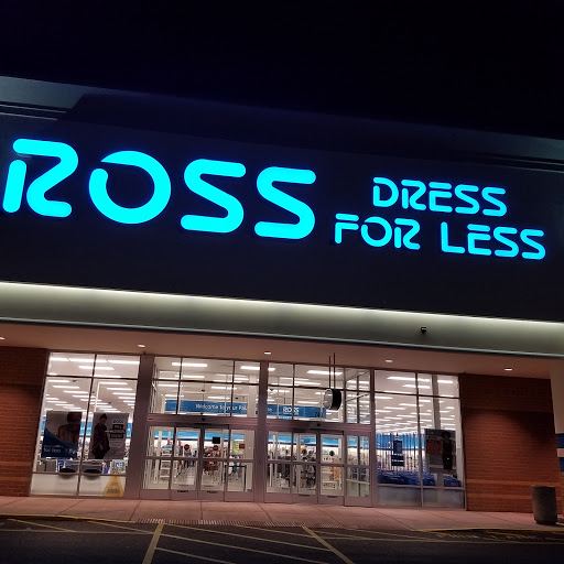 Clothing Store «Ross Dress for Less», reviews and photos, 749 E Dundee Rd, Palatine, IL 60074, USA