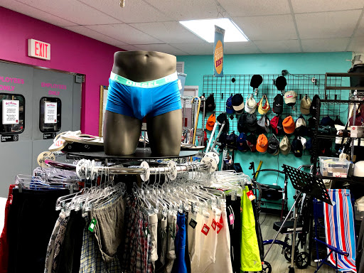 Thrift Store «Out of the Closet Thrift Store», reviews and photos, 2097 Wilton Dr, Wilton Manors, FL 33305, USA
