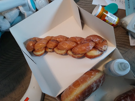 Donut Shop «Legendary Doughnuts», reviews and photos, 1414 S 320th St, Federal Way, WA 98003, USA