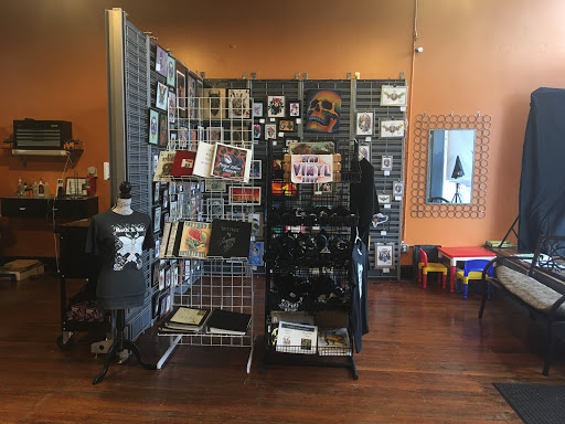 Tattoo Shop «Moth Studio», reviews and photos, 428 W Commercial St, Springfield, MO 65803, USA