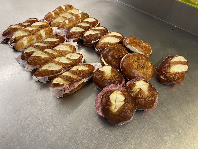 Rezensionen über Boulangerie Pâtisserie Chez Tinet O. Pierrehumbert in Val-de-Travers NE - Bäckerei