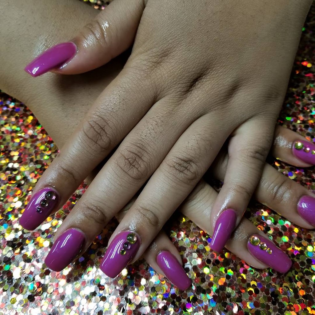 Nails By Deyse 53219