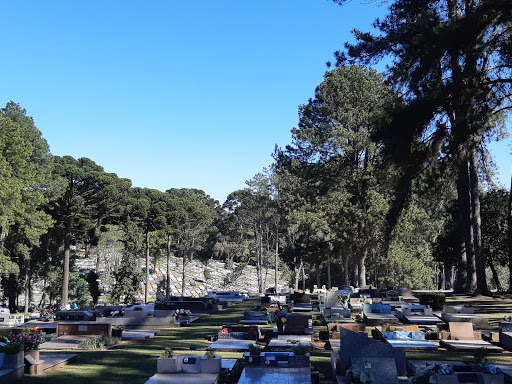 Cemitério Municipal Santa Cândida