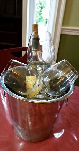 Winery «Paradise Hills Vineyard & Winery», reviews and photos, 15 Windswept Hill Rd, Wallingford, CT 06492, USA