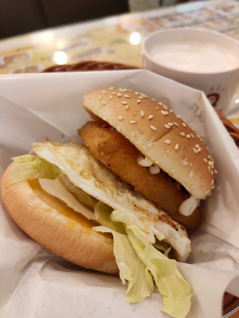 Q Burger(育達店) 的照片