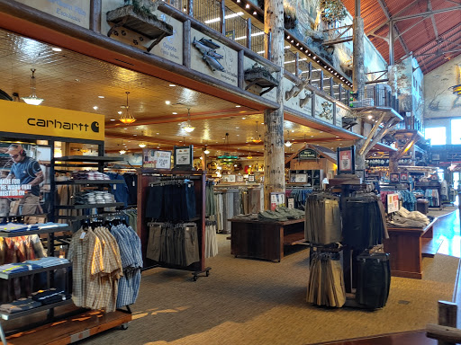 Sporting Goods Store «Bass Pro Shops», reviews and photos, 6425 Daniel Burnham Dr, Portage, IN 46368, USA