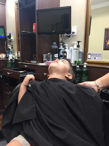 Barber Shop «Primos Barber Shop», reviews and photos, 9497 S Dixie Hwy, Miami, FL 33156, USA
