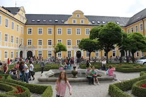 Gymnasium Seligenthal image