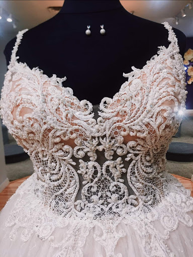 Bridal Shop «Bridal Connection», reviews and photos, 708 N Ankeny Blvd, Ankeny, IA 50023, USA