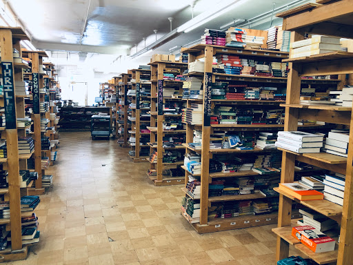 Book Store «Horizontal Books», reviews and photos, 1921 W 25th St, Cleveland, OH 44113, USA