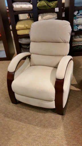 Furniture Store «Havertys Furniture», reviews and photos, 1175 Eglin Pkwy, Shalimar, FL 32579, USA