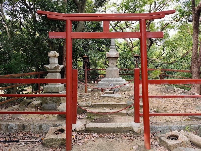 新宮山八幡宮址