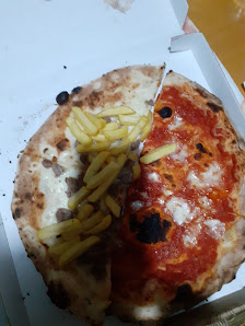 Pizzeria Nicola O'Pazz Via Guglielmo Marconi, 17, 81030 Parete CE, Italia