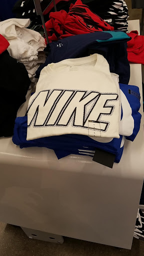 Sporting Goods Store «Nike Factory Store», reviews and photos, 4600 Shelbyville Rd #615, Louisville, KY 40207, USA