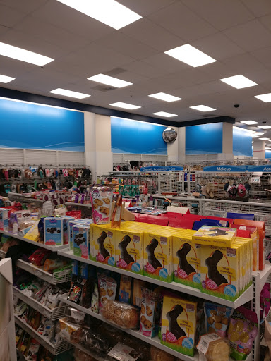 Clothing Store «Ross Dress for Less», reviews and photos, 1141 5th St, Miami Beach, FL 33139, USA