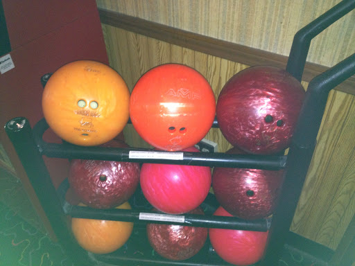 Bowling Alley «Marshall Lanes Inc», reviews and photos, 1154 W Michigan Ave, Marshall, MI 49068, USA