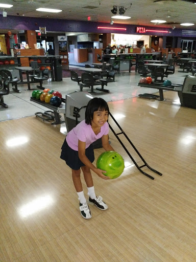 Bowling Alley «Brunswick Zone Upland Lanes», reviews and photos, 451 W Foothill Blvd, Upland, CA 91786, USA