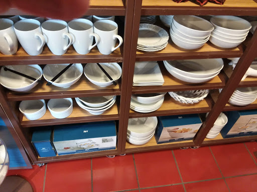 Home Goods Store «Pier 1 Imports», reviews and photos, 1927 W Gray St, Houston, TX 77019, USA