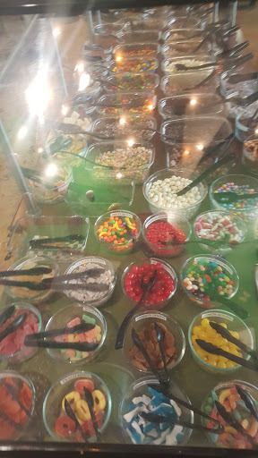 Frozen Yogurt Shop «TartBerry», reviews and photos, 915 SW 9th Ave, Portland, OR 97205, USA