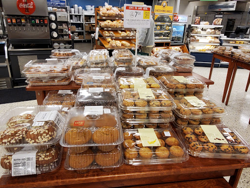 Supermarket «Publix Super Market at Trowbridge Crossing», reviews and photos, 7525 Roswell Rd NE, Sandy Springs, GA 30350, USA