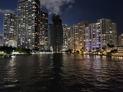 Park «Brickell Key Park», reviews and photos, Brickell Key Dr, Miami, FL 33131, USA