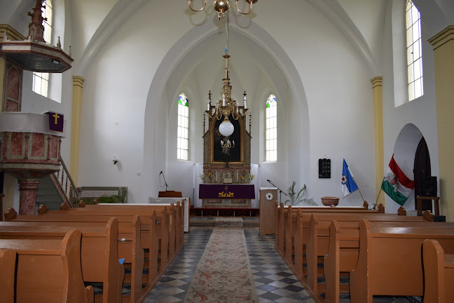 Értékelések erről a helyről: Dunaföldvári Evangélikus templom, Dunaföldvár - Templom
