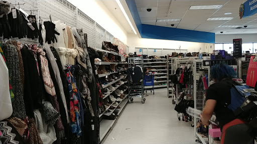 Clothing Store «Ross Dress for Less», reviews and photos, 13510 Whittier Blvd, Whittier, CA 90605, USA