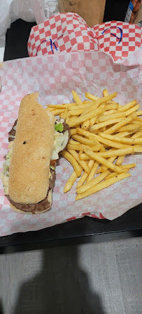 Plats et boissons du Restaurant de hamburgers Best burger à Saint-Amand-les-Eaux - n°5