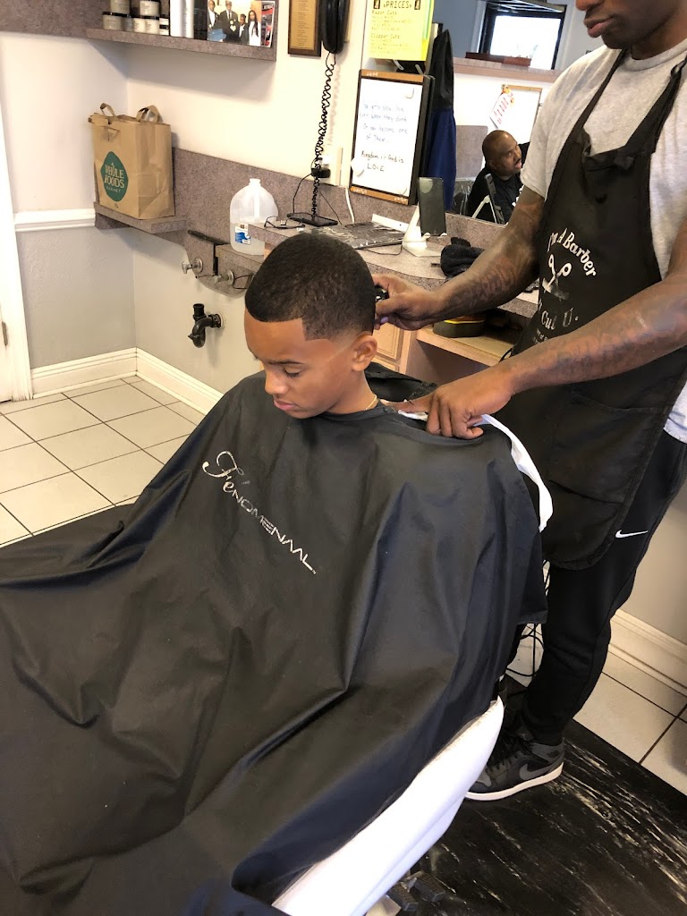 Jay's Barber & Beauty Salon 70094