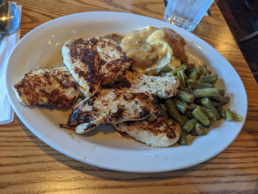 American Restaurant «Cracker Barrel Old Country Store», reviews and photos, 3280 Towne Blvd, Middletown, OH 45044, USA