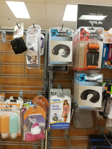 Department Store «T.J. Maxx», reviews and photos, 19 Golf Center, Hoffman Estates, IL 60195, USA