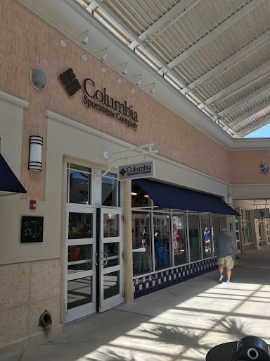 Sportswear Store «Columbia Sportswear Outlet Store - Orlando Premium Outlets», reviews and photos, 8166 Vineland Ave #1765, Orlando, FL 32821, USA