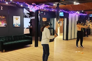 DreamAway Toulouse - Centre de réalité virtuelle image