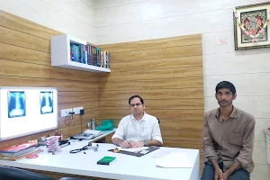 Dr Dinesh Baghel - Best Pulmonologist In Mathura | Vrindavan image