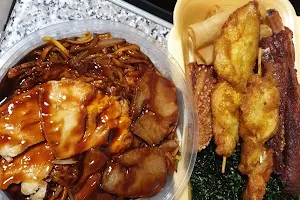 CANTON CHEF Chinese & Thai Takeaway image