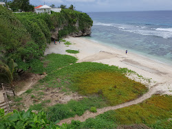 Photo de Ladder Beach entouré de montagnes
