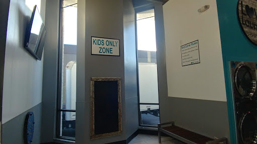 Laundromat «Love Laundry South Sacramento», reviews and photos, 7272 Franklin Blvd, Sacramento, CA 95823, USA