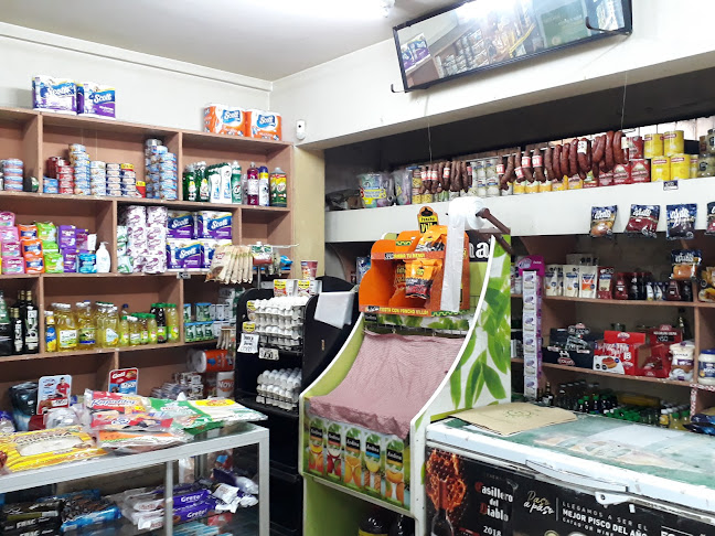 Opiniones de Supermercado Entre Lagos en Villarrica - Tienda de ultramarinos