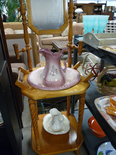 Thrift Store «Sheriffs Ranches Enterprises, Inc. Thrift Store», reviews and photos, 27900 US-27 #112, Leesburg, FL 34748, USA