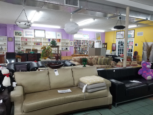 Thrift Store «Boomerangs Thrift Store», reviews and photos, 2365 Wilton Dr, Wilton Manors, FL 33305, USA