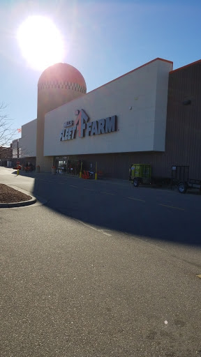 Department Store «Mills Fleet Farm», reviews and photos, 1935 Levi Griffin Rd, Carver, MN 55315, USA