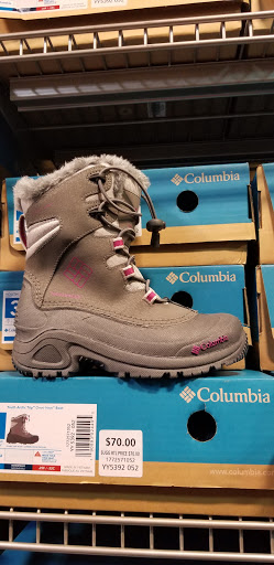 Sportswear Store «Columbia Sportswear Outlet Store at Tanger Outlet Center», reviews and photos, 4630 Factory Stores Blvd A175, Myrtle Beach, SC 29579, USA