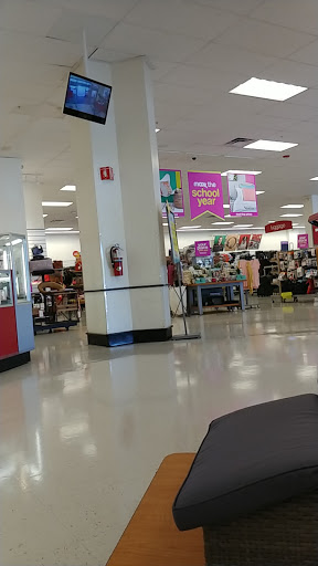 Department Store «T.J. Maxx», reviews and photos, 588 Francisco Blvd W, San Rafael, CA 94901, USA