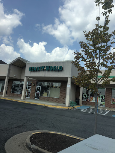 Shopping Mall «Pines Shopping Center», reviews and photos, 650 Elden St, Herndon, VA 20170, USA